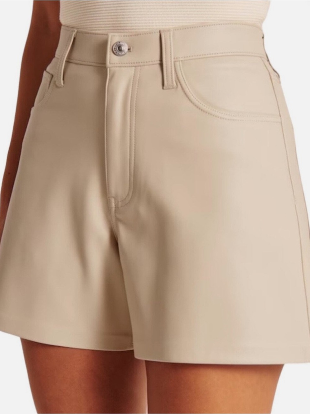 Abercrombie & Fitch Tailored Shorts Cream High Rise Vegan Leather Size 27